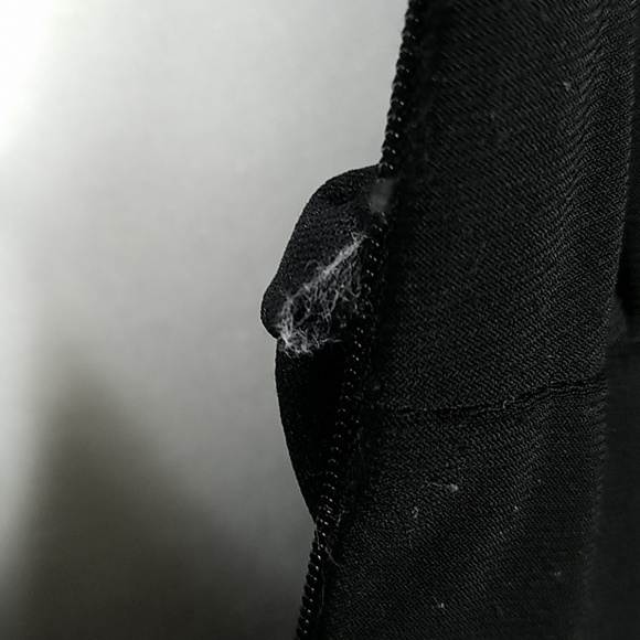 Black flowy halter style dress prom cocktail - Picture 4 of 5